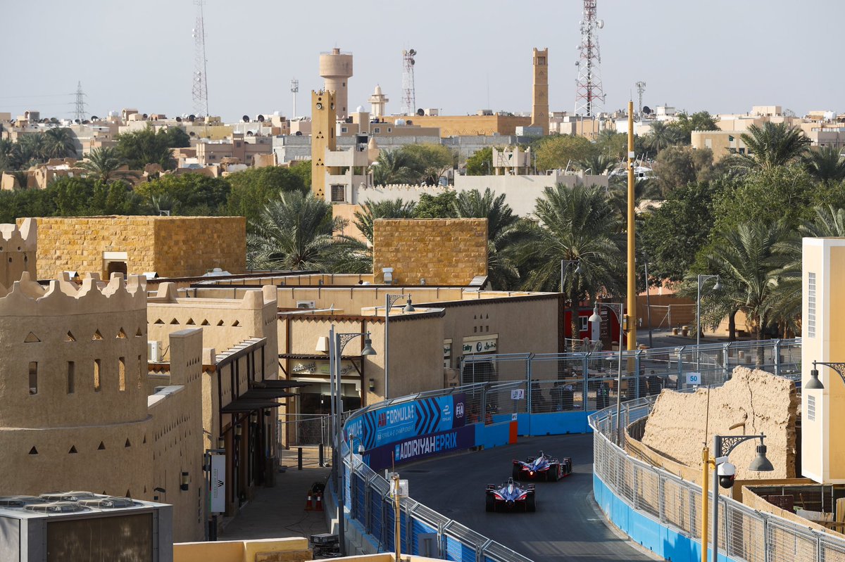 FIAFormulaE's tweet image. D'Ambrosio: Ad Diriyah track is the 'most unforgiving we've seen in Formula E' &amp;gt;&amp;gt; fiaformulae.com/en/news/2018/d… #AdDiriyahEPrix