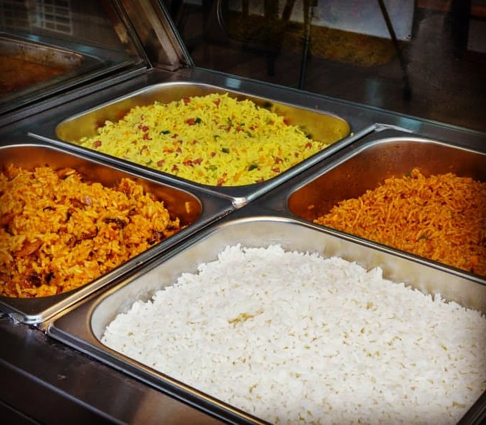 EkoKitchenNG's tweet photo. How do you like your rice? We've got you with a variety of your favourite food.

.
#friedrice #jollofrice #whiterice #coconutrice #rice #fastfood https://t.co/PsqM8UIhIG