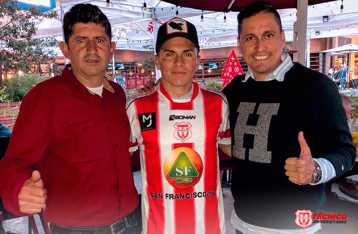 TecnicoUOficial's tweet photo. #FICHAJESRODILLO 
"Roberto Valarezo" @10Valarezo, Firmó su contrato por un año y oficialmente es nuevo jugador de @TecnicoUOficial 

¡Éxitos Roberto!

#YOESTOYCONVOSRODILLO
#TECNICOPRESENTE https://t.co/k3ceJbo8Sa