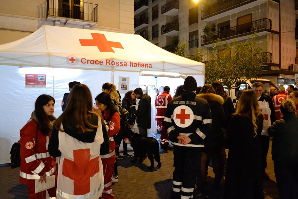 crocerossa's tweet photo. Prosegue il lavoro dei volontari della #CroceRossa per la campagna nazionale #MeetTestTreat. Ieri Pisa, oggi Caianello e nei prossimi giorni test rapidi, gratuiti e anonimi per Hiv e HCV a Udine, Monfalcone, Palmanova, Gorizia, Trieste, Parma e San Benedetto del Tronto. https://t.co/bPC3Nz6vBm