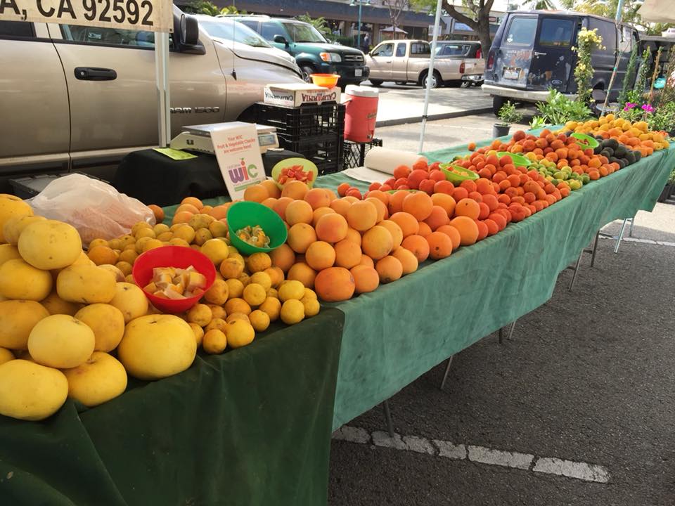 TheColonyWC's tweet photo. Get fresh this #Weekend, #FarmersMarket style!
🍅🍊🥒
#WestCovina #FreshCovina 
https://t.co/WaGo7SXZSN https://t.co/93qR3pqHJK