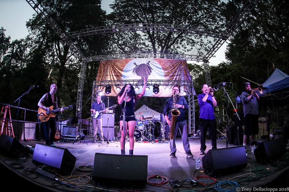 🚨 Tickets are on sale now for <a href="/mojogreenmusic/">Mojo Green</a> on February 15 at Cornerstone! ✨
Get Tix: ticketf.ly/2RUawZt
#CornerstoneBerkeley