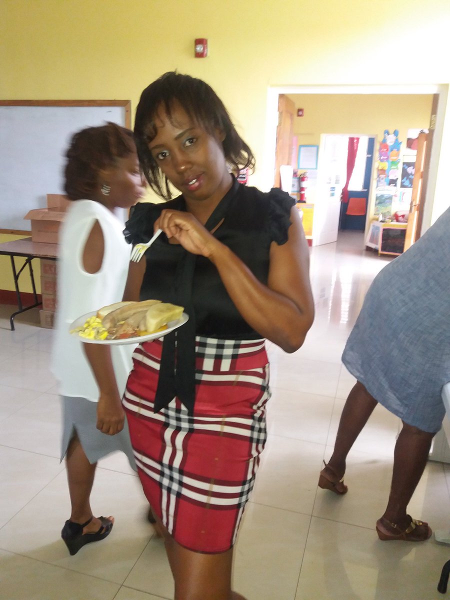 Merlianna1's tweet photo. Food nice like wow. Movie great too. Team Region 3 https://t.co/y4ScIsBWVc
