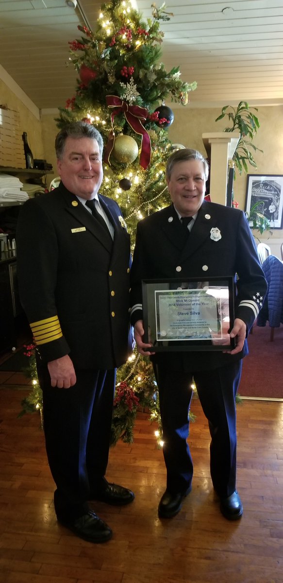 SCFDA1's tweet photo. Congratulations, Deputy Fire Marshal Steve Silva, for earning the 2018 Volunteer of the Year Award by the SC County Emergency Managers Assoc., for supporting emergency management in SC!  Pictured here with Steve is Fire Chief Bill Kelly. https://t.co/DaGEZgtPYD
