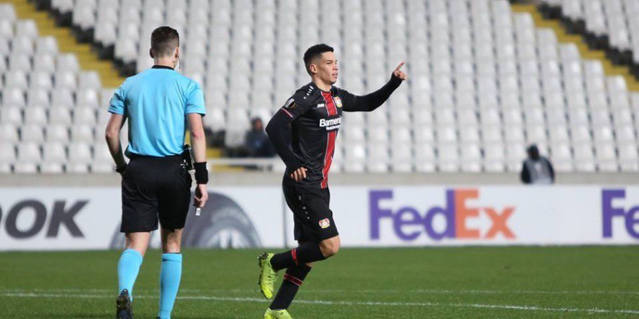 Teve gol brasileiro nessa rodada de Liga Europa! Paulinho e Willian deixaram suas marcas na competição internacional. Saiba mais >> http://bit.ly/2RZqa5H #PeloMundo