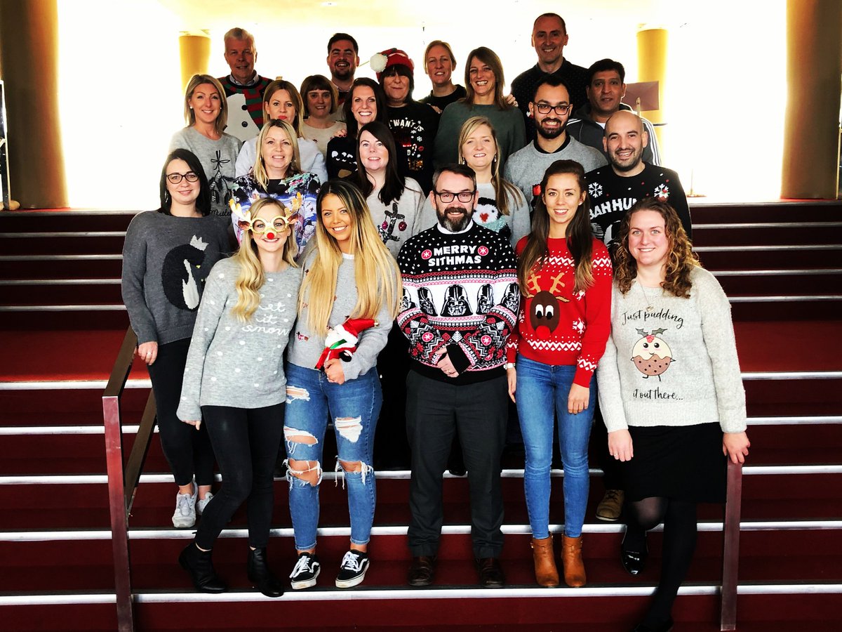 Merry Christmas Jumper day from the Epsom Downs Racecourse team. We hope you all have a great Christmas season 
🔷🔷🔷🔷
#epsomdownsracecourse #christmasjumperday #merrychristmas #festivities #raisingmoneyforcharity