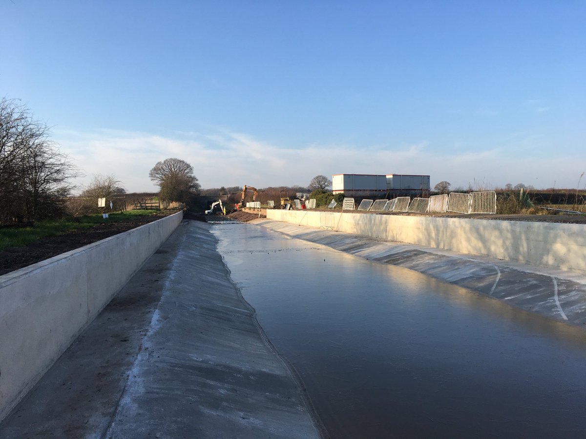 Middlewich Canal Breach: photos taken today of completed channel construction. Some water in the canal , and starting to carefully refill over the next few days <a href="/CRTNorthWest/">Canal & River Trust North West</a>