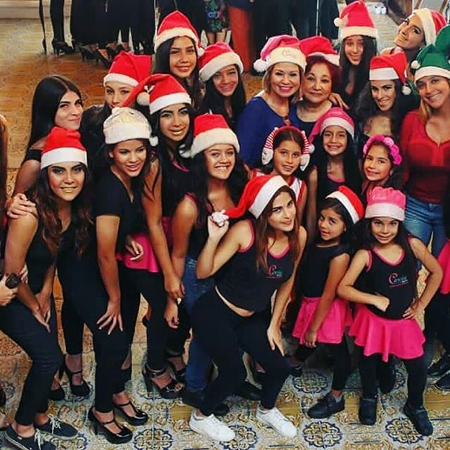 Falta poco!! Holidays Fashion Show😍🌲😍20 de Diciembre 
Castillo de la Fantasía 
Te gustaría exhibir tu Marca??
Contáctenos al 0276 3556562

@tachiranews_ ift.tt/2LhTL83