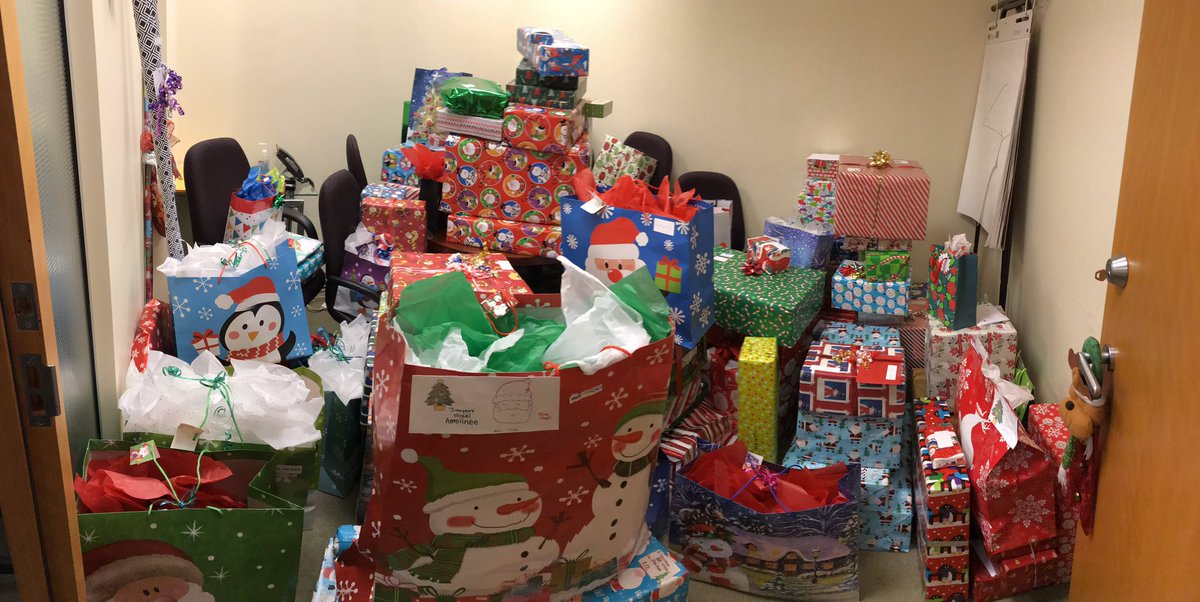 12Bou12's tweet photo. Mercer &amp; Marsh Montreal have participated in the Operation Père Noël campaign. More than 109 kids will have a gift to open on Christmas morning! Thanks everyone! This great organization provides gifts for over 13,000 kids all over Québec. @MercerCanada #MercerCares @MarshGlobal https://t.co/zXyF9ht5f1