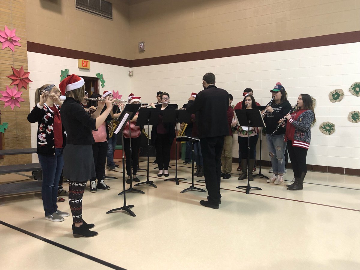 PrincipalMiaMc's tweet photo. Thank you Mr. Thompson, and CHS band for providing wonderful music for our families prior to Frazee's annual Christmas program! #TopDirector #BestBandStudents #FrazeeElite https://t.co/pr8QDOb9C0