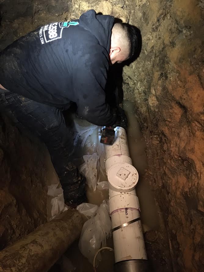 onesourceplumb1's tweet image. 6&quot; building sewer repair 5&apos; under a town home in North Dallas #sewerproblems #freeestimates #onecallaway #onesourceplumbing💪💪👨‍🔧👨‍🔧