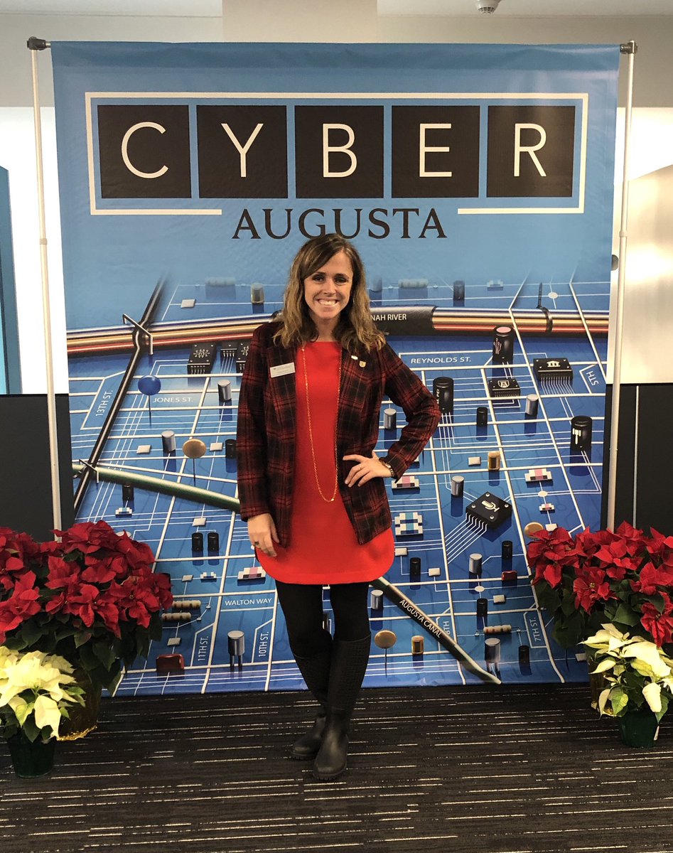 haybee18's tweet photo. From an @AUG_Pamplin student to an @AUG_Cyber employee - congrats to all the @AUG_University grads! 🥳🎓 #AUGGRAD #PamplinProud #AUGCCS #AUGAlumni https://t.co/OUlRh0rwbF