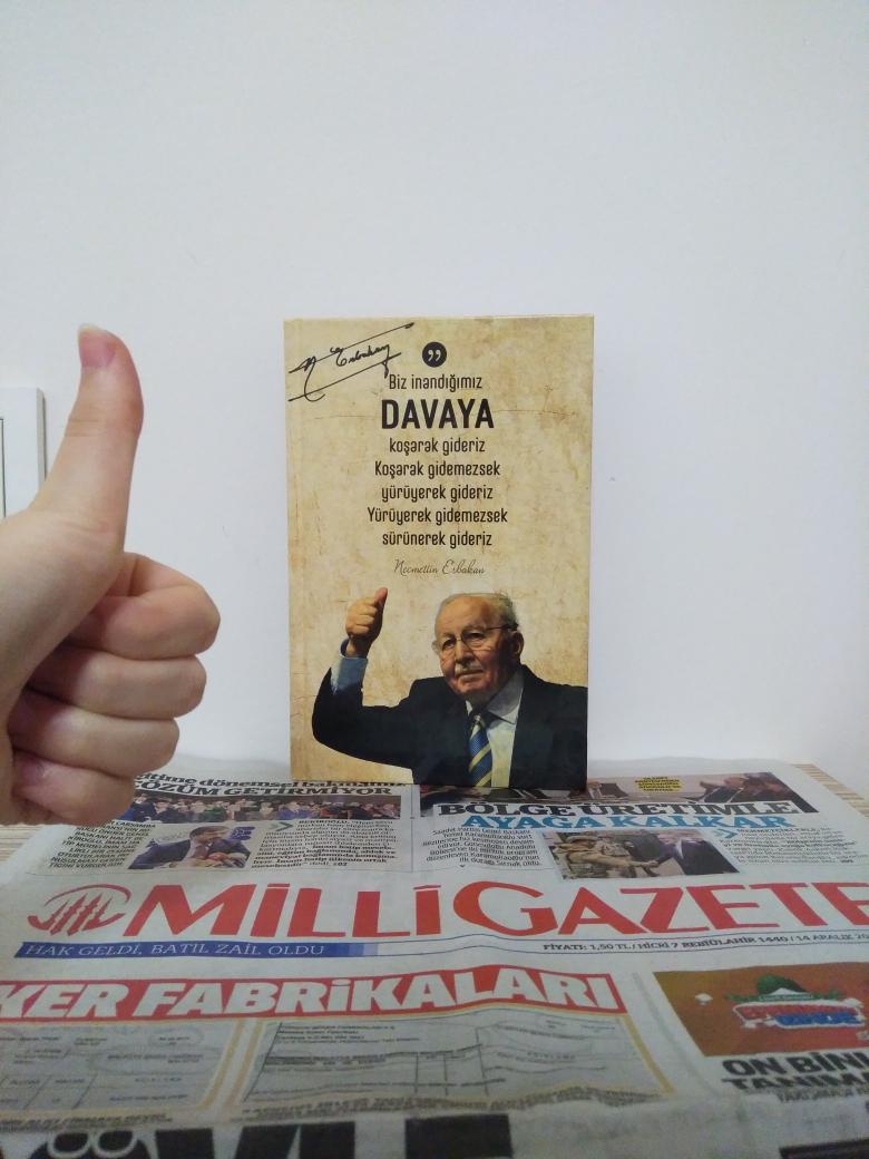 agdcbukadin's tweet photo. Biz inandığımız davaya koşarak gideriz koşarak gidemezsek yürüyerek gideriz yürüyerek gideriz yürüyerek gidemezsek sürünerek gideriz.- Necmettin Erbakan 
#agd #agdcbu #mcbü #cbu #celalbayaruniversitesi #cbü #anadolugenclikdernegi https://t.co/awnowIzYfU