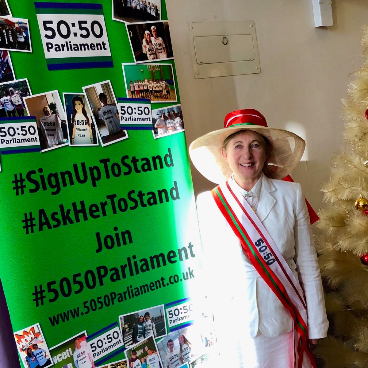High fives to <a href="/DevonCC/">Devon County Council</a> Cllr <a href="/yvonneatkinso14/">Yvonne Atkinson</a> who actively backs <a href="/5050Parliament/">50:50 Parliament</a> 
#AskHerToStand