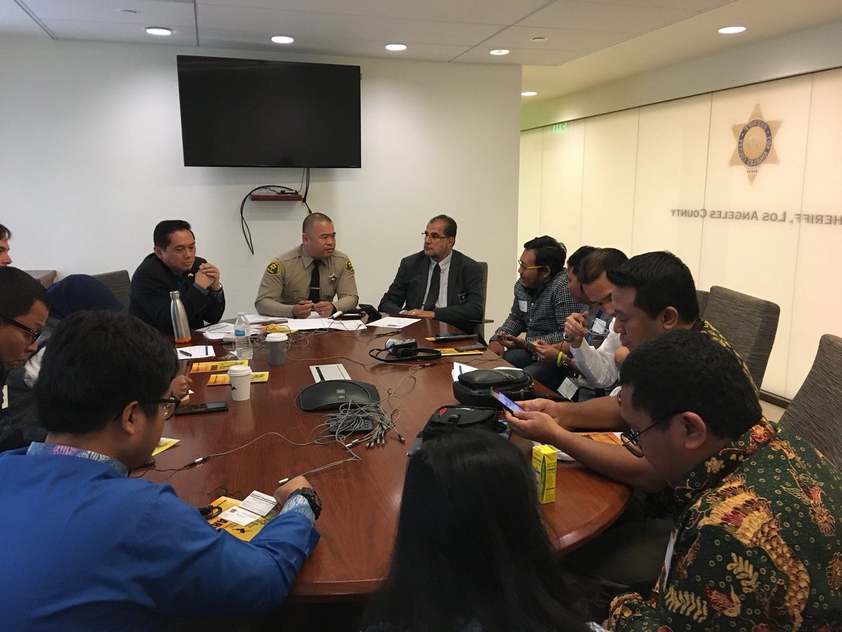 It’s a busy & lively Friday morning @LASDHQ where we have a visiting @StateIVLP @ivc_la #Indonesia delegation, learning frm SHARE Program & Muslim Community Affairs Unit all about #LASD work against bullying & towards tolerance-building. #policediplomacy