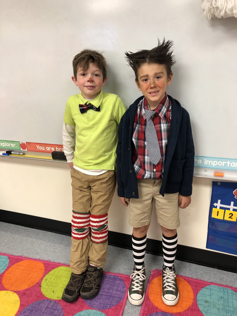 staceyteer17's tweet photo. We had some Whos come to Parker today! #destinationexcellence @gisdsupt https://t.co/smrsZUbkcE