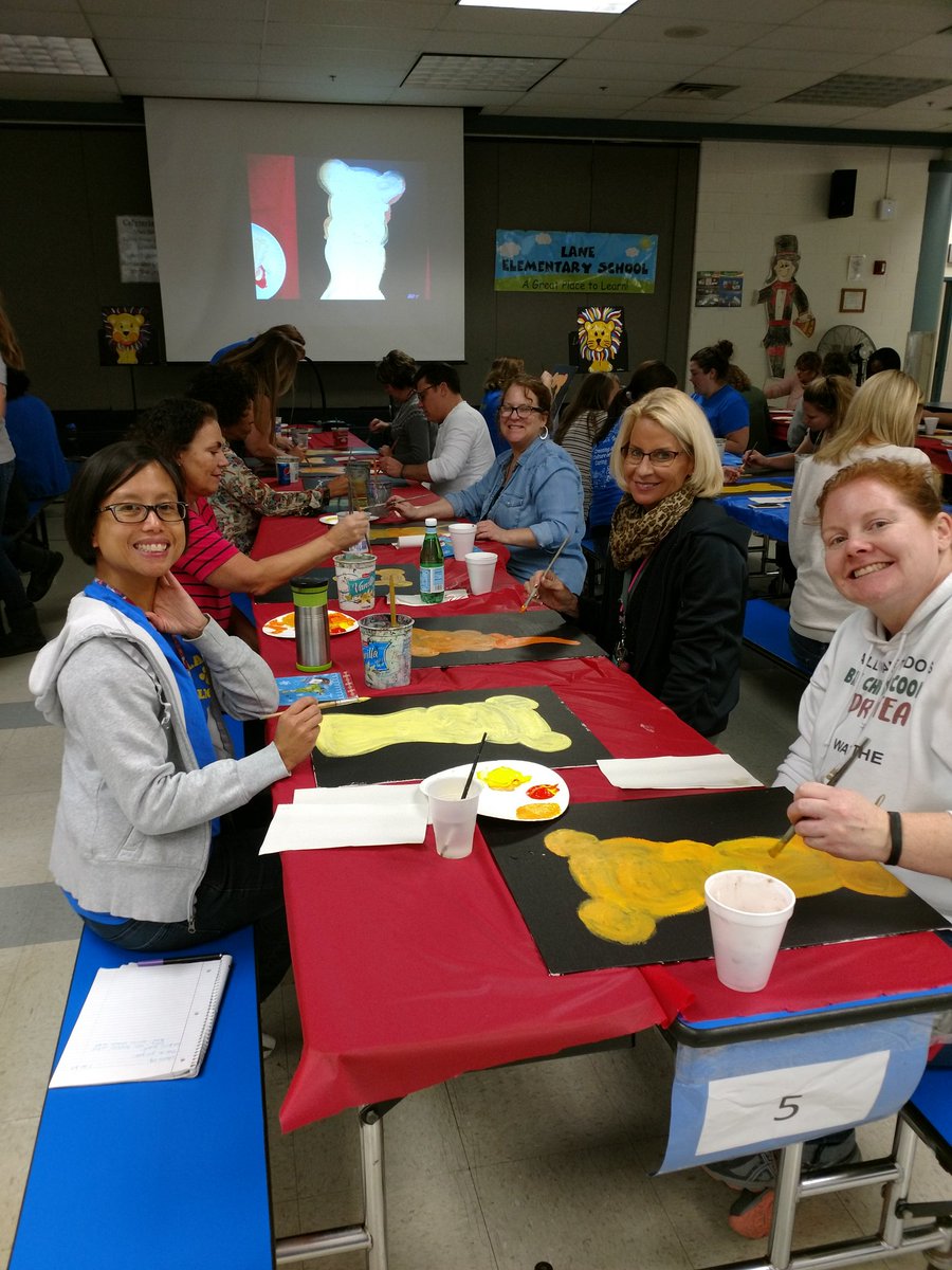 april2599gm's tweet photo. Paint and Sip (#hotchocolate) @FCPSLaneES #communitybuilding #Lions #LanePRIDE @nikkikahara @FCPSR3 @LaneCounselors https://t.co/Cf3XrHrdZH
