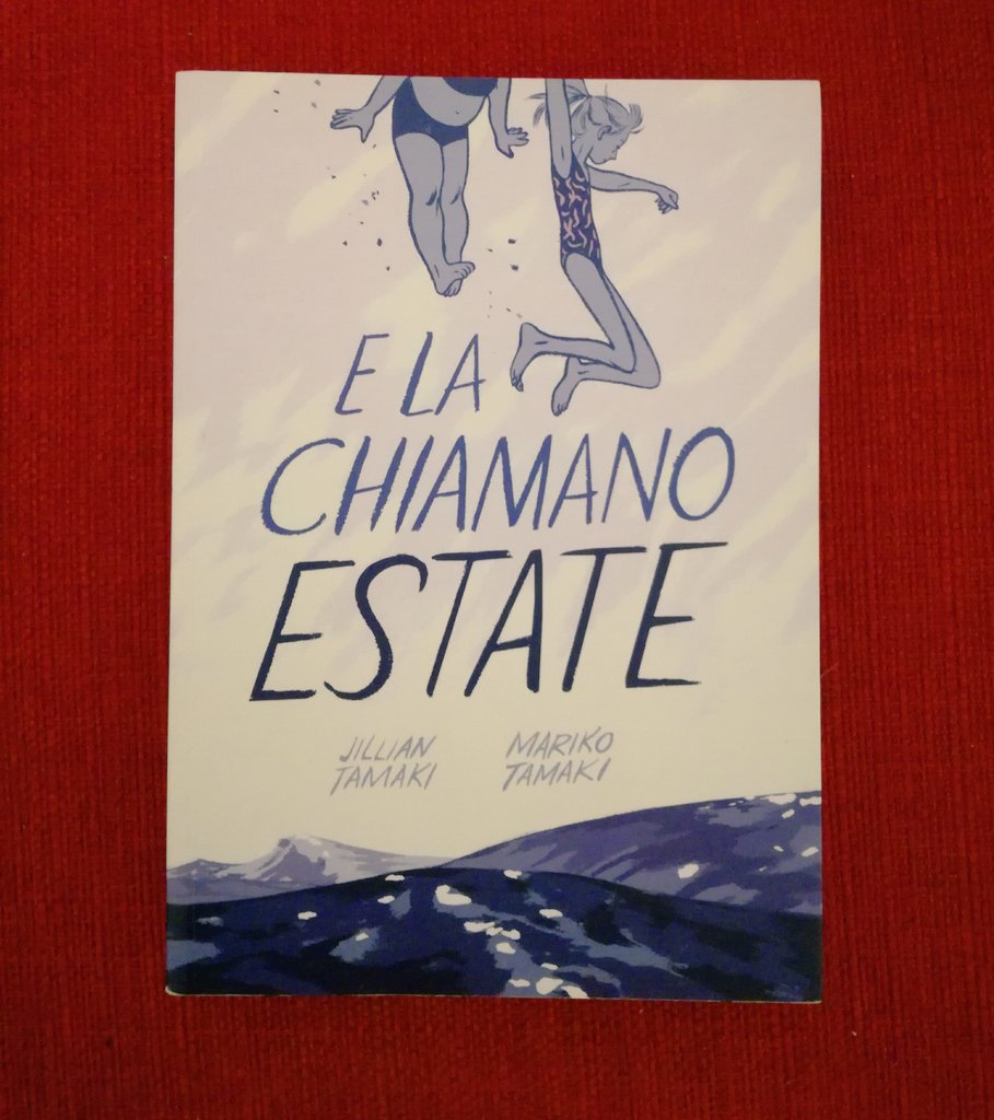 miss_mixtape's tweet photo. Mare, salsedine, odore di pini, lunghe ore da riempire, birrine, qualche sciocchezza: la metafora stessa dell'adolescenza.

Le canadesi Tamaki ci portano im un viaggio estivo di cui abbiamo assolutamente bisogno - proprio ora che comincia a fare freddo.

#Avventata, 14. https://t.co/gOQxYBo3li