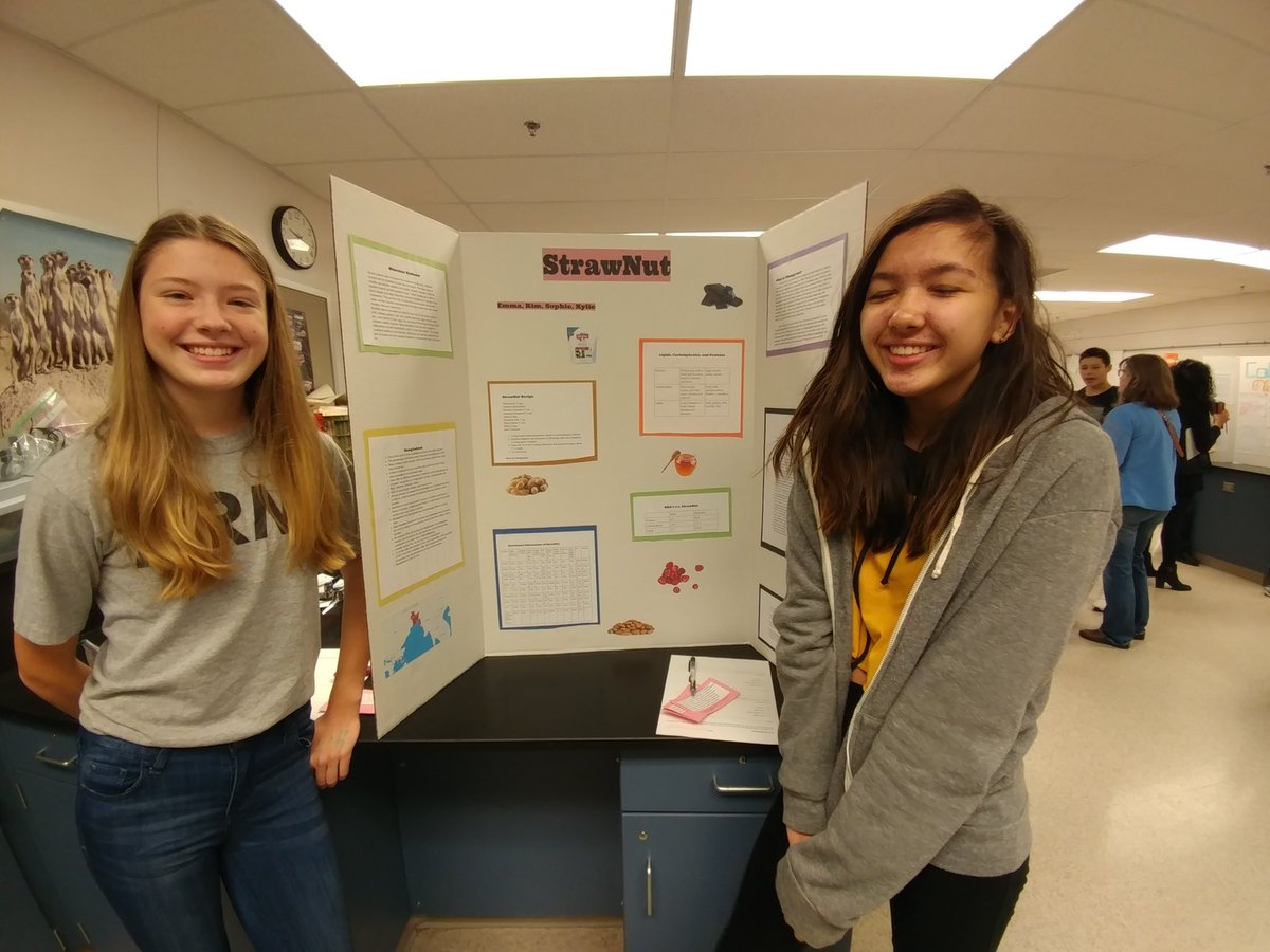 fcpsaap's tweet image. Ms. Offutt&apos;s honors bio class - plump nut PBL! #FCPSISD #fcpspog