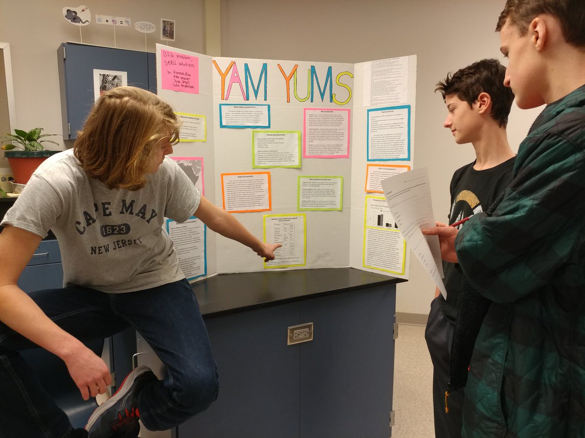 fcpsaap's tweet image. Ms. Offutt&apos;s honors bio class - plump nut PBL! #FCPSISD #fcpspog