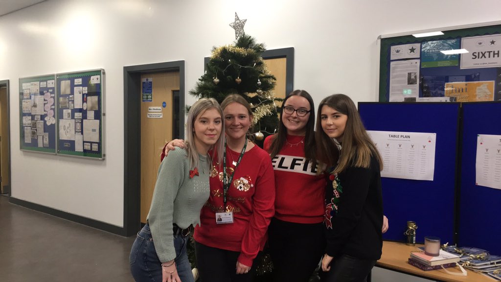 Last Christmas at Sixth Form with the most amazing people💔 #teamhavelock @HA_Sixthform @PTAHavelock @Erinloughran16 @BobbieJacombe @79jwoodhouse