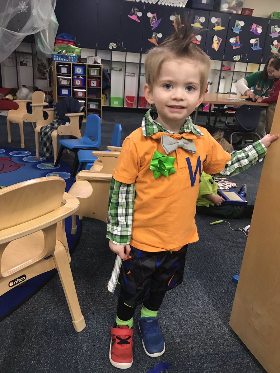 MsHadleysClass's tweet image. Happy Grinch Day from my favorite little Who’s!!