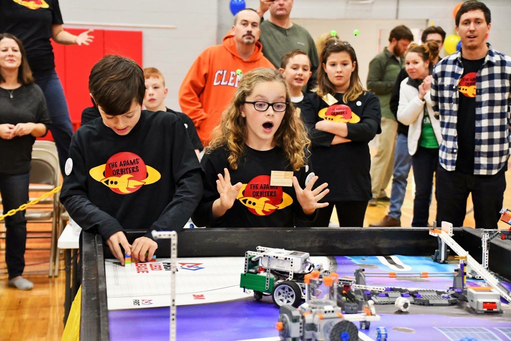 EastmanChemCo's tweet photo. Fun was the mission at this year’s Model City First LEGO League Robotics event hosted by STREAMWORKS - the largest @LEGO_Education event in Tennessee. We are proud to partner with organizations and educators to advance #STEAM education - and make learning fun! https://t.co/b0O70CSymf