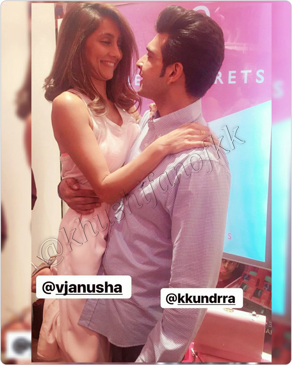 kkundrrafc's tweet photo. Karan Anusha at launch of #Anushaforps💖
#LoveBirds💑
#rockstar @kkundrra with his princess @VJAnusha 💖
#relationshipgoals 
#karankundrra #vjanusha
#cutecouplealert #couplegoals  #happycouple #coupleinspiration #truelovestory #truelove 
#romanticcouple #hillroad https://t.co/zjmHDT2Iij