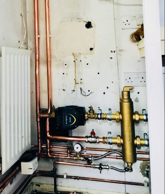 gmartinheating's tweet image. An install from March 18 which absolutely transformed the heating in this particular property! Loved installing it and looking forward to doing some more next year 🤞#Spirocross #Spirocomp