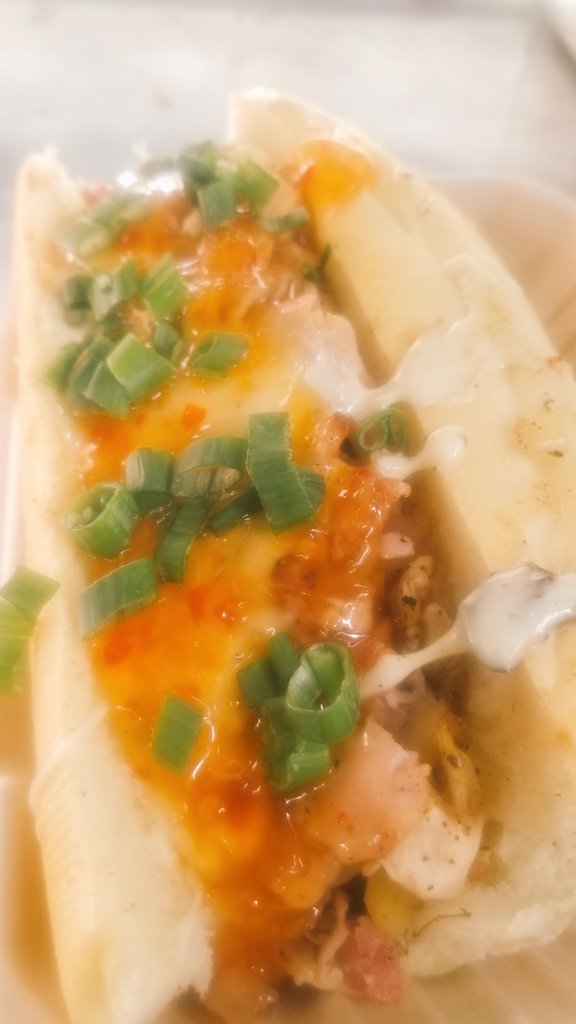 GrillazGoneWild's tweet photo. Get a Cheesesteak
4 Seasons hotel
11-2pm https://t.co/VfDy4ig1vM