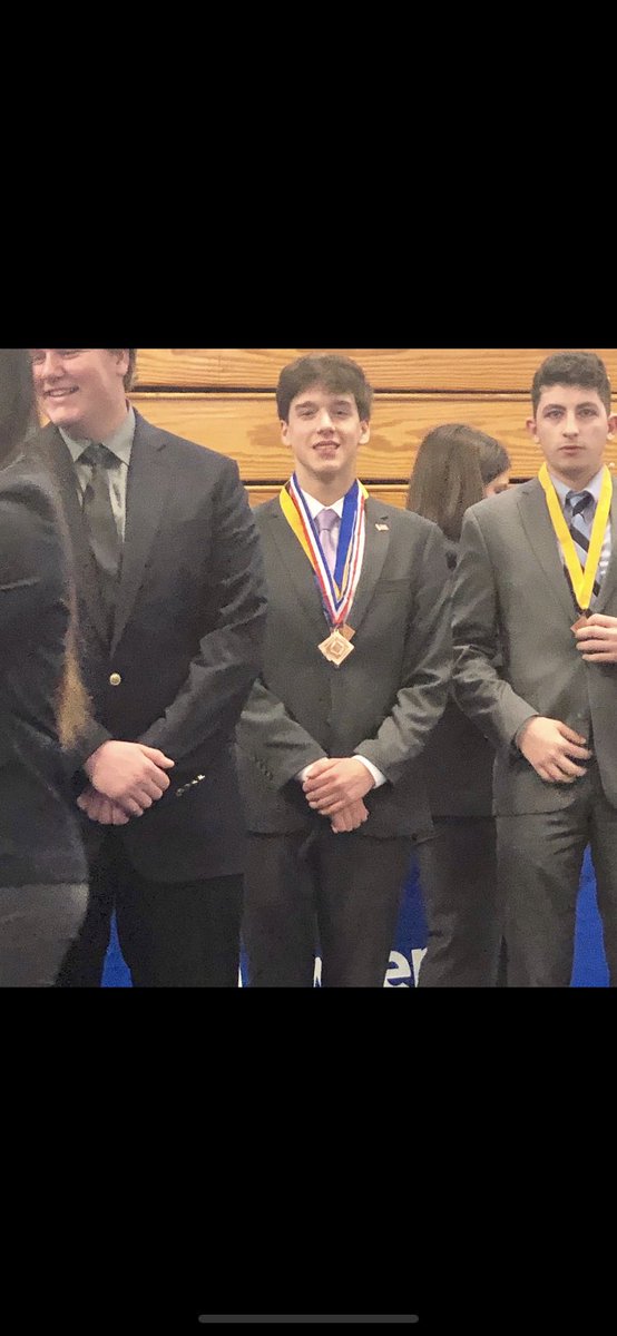 Detroit Catholic Central DECA tweet media