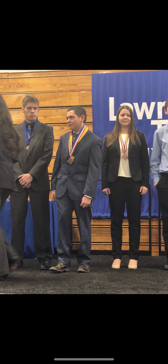 Jonah Hurley, Hayden Kibbey, Evan Gresens, and Matt Gutowsky all advancing to states with all but one receiving all 3 medals!