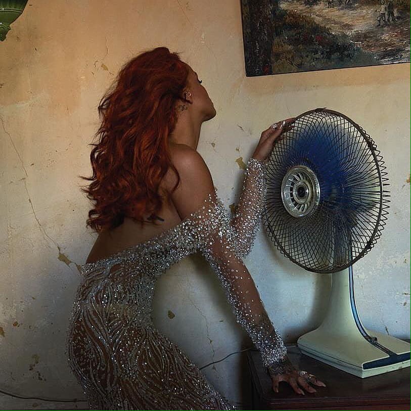 rihannakillah's tweet photo. An IG Navy posted the Vanity Fair 2015 outtake without any watermarks 🙌🏽 https://t.co/EZHwBJbff4
