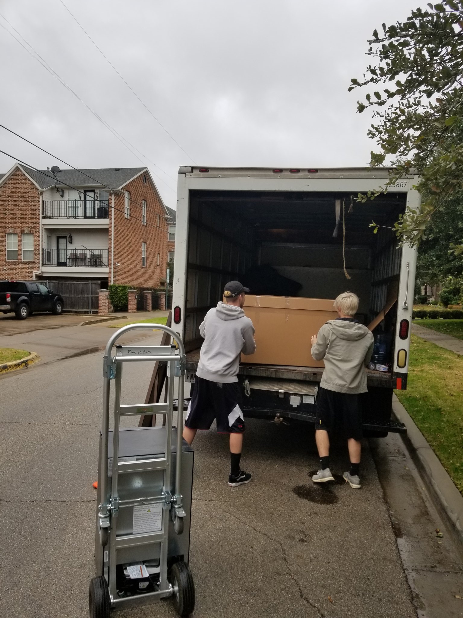 Pony Up Moving (PonyUpMoving) / Twitter