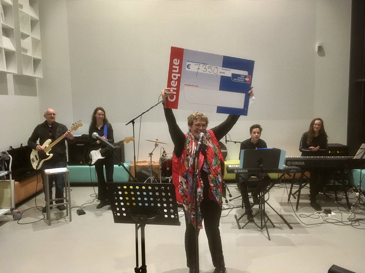 Na vele meters van velen, onder dankzegging voor de vrijwilligers van de brandweer, HNT, Olympia, Band zonder Vent, Juvia, Merletband, Yourfix en vele anderen is er €7350 bij elkaar gelopen met de leerlingen van#merletcuijk ❤️#kwf