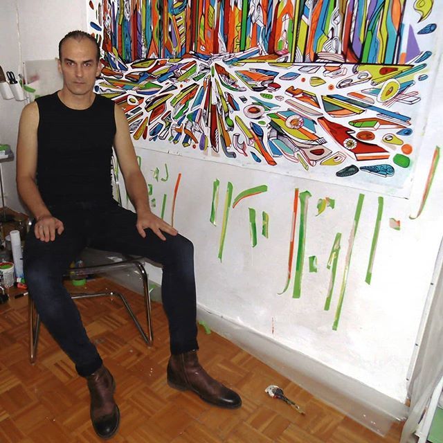 sculptoroflight's tweet photo. #me #fluo #artstudio #markogavrilovic #contemporaryartist #lines #glow #city #contemporaryart #green #kunst #blue #workinprogress #artist #moment #posingtime #colorsplash #artcollection #sculptoroflight #cityscapepainting https://t.co/12bFQYVPqd https://t.co/DPjixjzFtl