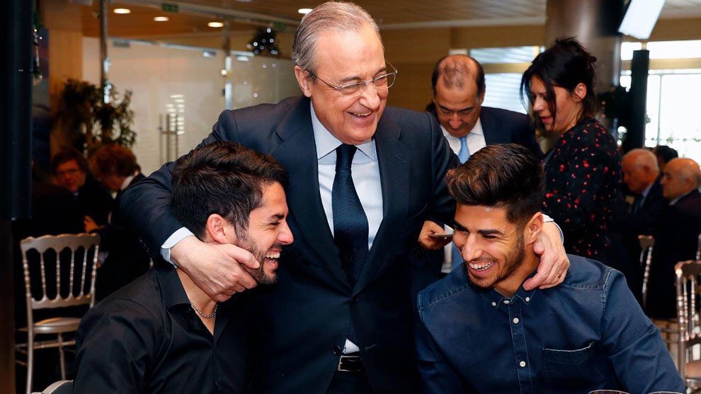 MARCA: Florentino Perez used the Christmas dinner as the appropriate time to ask first-team coach, Santiago Solari, to learn to love Isco again and take care of him.