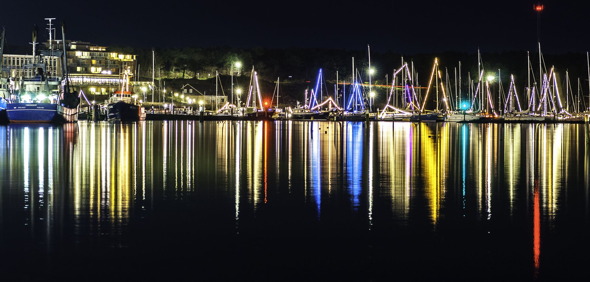 Albert Wester Terschelling Photography on Twitter "De eerste bootjes met verlichting hebben een
