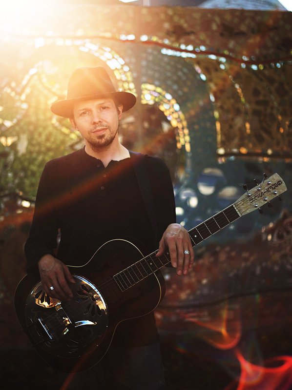 FLXriesling's tweet photo. Travis Knapp - Fireside Music this Sunday - https://t.co/YMXJyJbgwv https://t.co/PxjKIYqd4M
