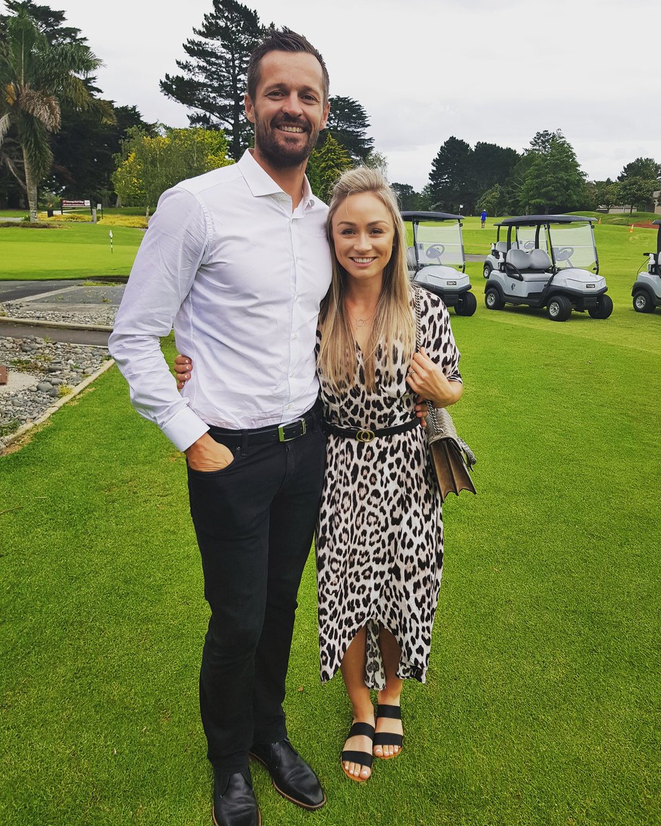Wedding on a golf course... @scottontour wanted to take the clubs 🏌🏼‍♀️🏌️‍♂️