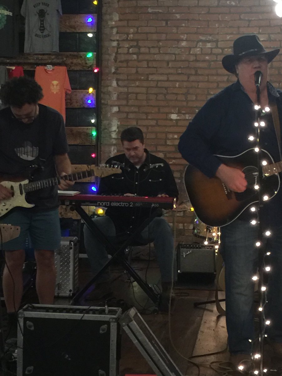 Eastwood Band tweet media