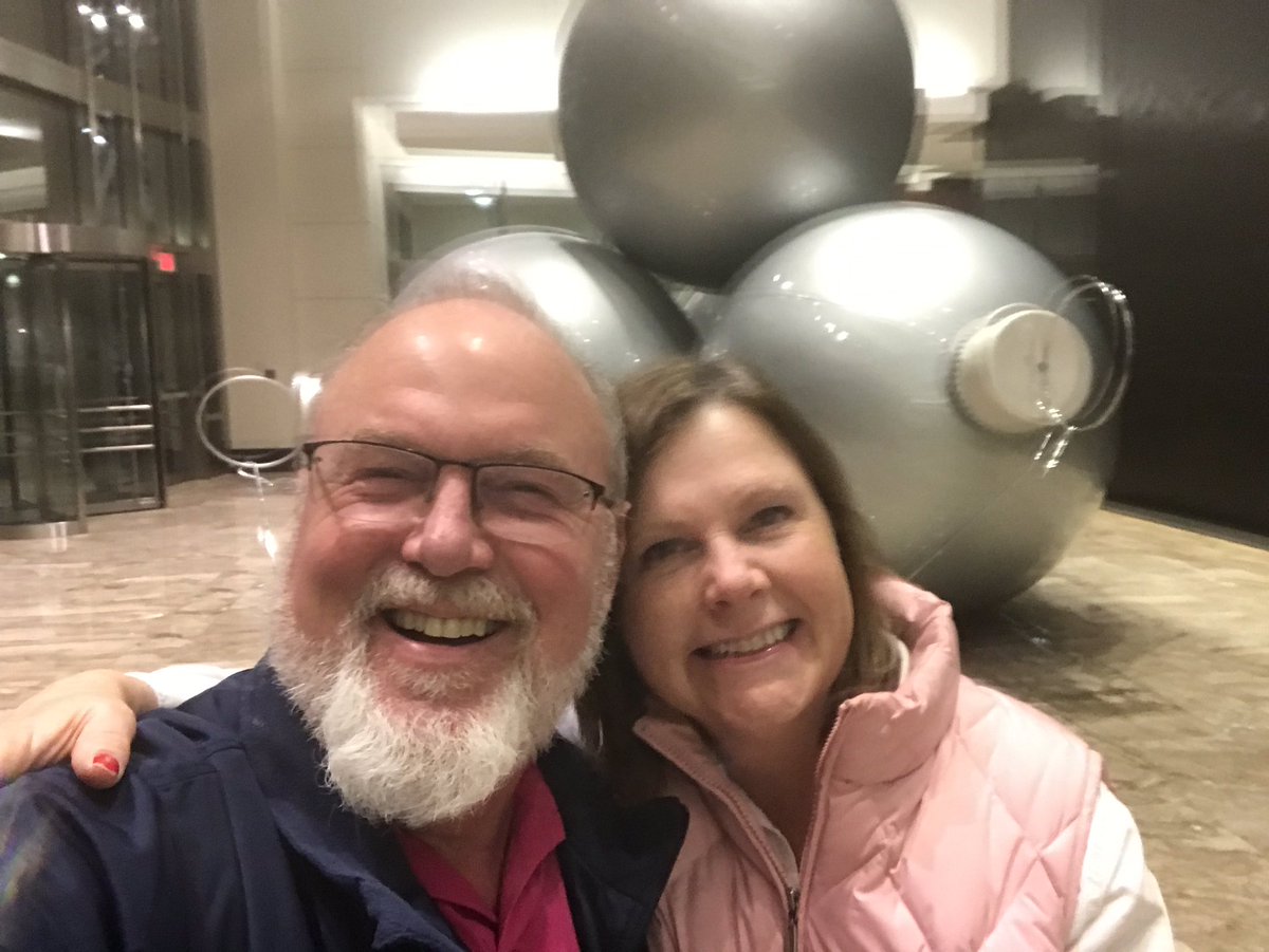 HankWH's tweet photo. Enjoying some last-minute Christmas shopping (and some @bluebottleroast coffee and gelato) @PruCenter with @lizzysaprons! #fridayinthecity #countdowntoSanta https://t.co/AvC4AUvlEo