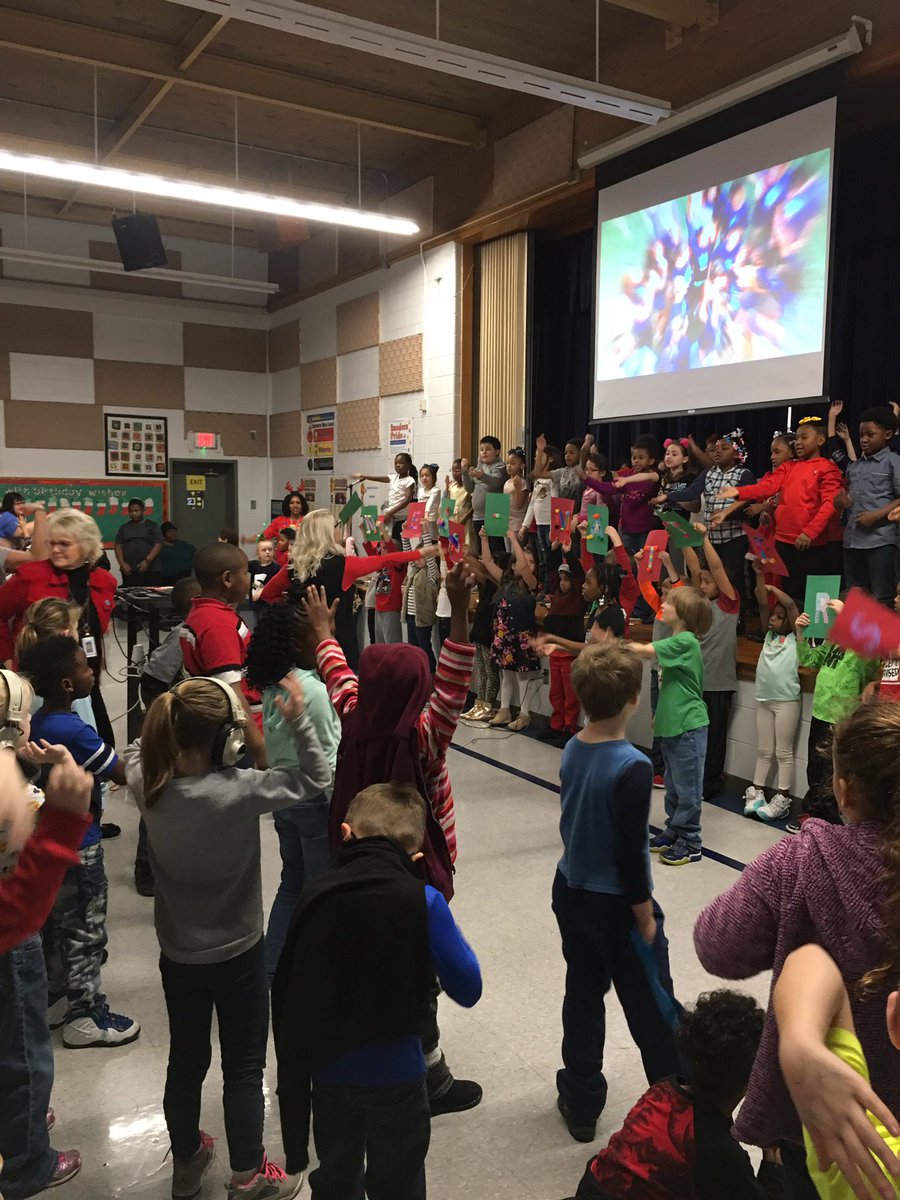SandersElem's tweet photo. It was a great week to be a TIGER at Sanders! So many fun activities and opportunities to learn and lead. #SandersPride #WeAreJCPS @JCPSAsstSuptES1 @ChristineDeely @JCPSKY π―ππ https://t.co/YW5yTVSDdM
