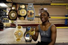 BoxeoDias's tweet photo. #BoxeoFemenino. 21.12.2002 una noche de chicas #FortLauderdale EE.UU con una velada c/ 6 peleas femeninas. Fueron 2 peleas por títulos #WIBC (Supermediano y MedioMediano) y uno #WIBA (Gallo) fue la 1° velada en Florida solo con protagonistas mujeres @RagazzaBox #boxeoentycsports https://t.co/zqclwTjU1V