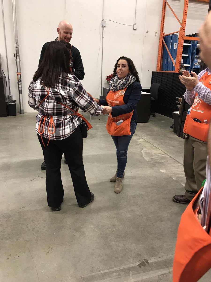 Thee4279's tweet photo. A fantastic day of learning with our RVP. #frontendtransformation @JasonArigoni @KJChamberland @JWelch77THD @JenThePlantLady @WorcesterBrian https://t.co/yz4SWD64MZ