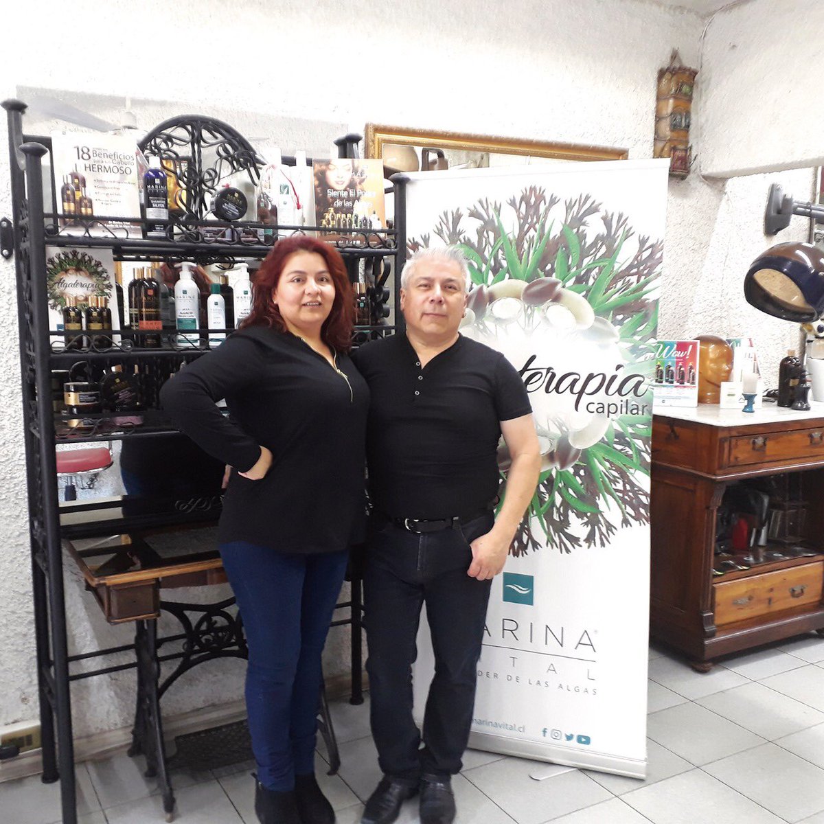 Marinavitalgas's tweet photo. Peluquería JAGU`S, con más de 30 años de experiencia en Villa Alemana. Distribuidor de MARINA VITAL.
Encuéntralos en Calle Caupolicán 006, Local 3, Paradero 6 de Villa Alemana. 
https://t.co/Bz8ikggKMP 
Cuidado extremo para días de sol y calor!
#algaterapiacapilar #cabellosano https://t.co/g3FVi0eeYU