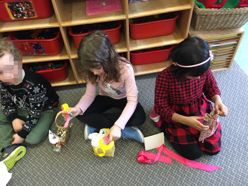 MRichaudaud's tweet image. We had a Secret Santa gift exchange. Students were so excited to give their handmade present and to unwrap their own gift! #skclasse208 #SecretSanta2018 @JackmanPS1