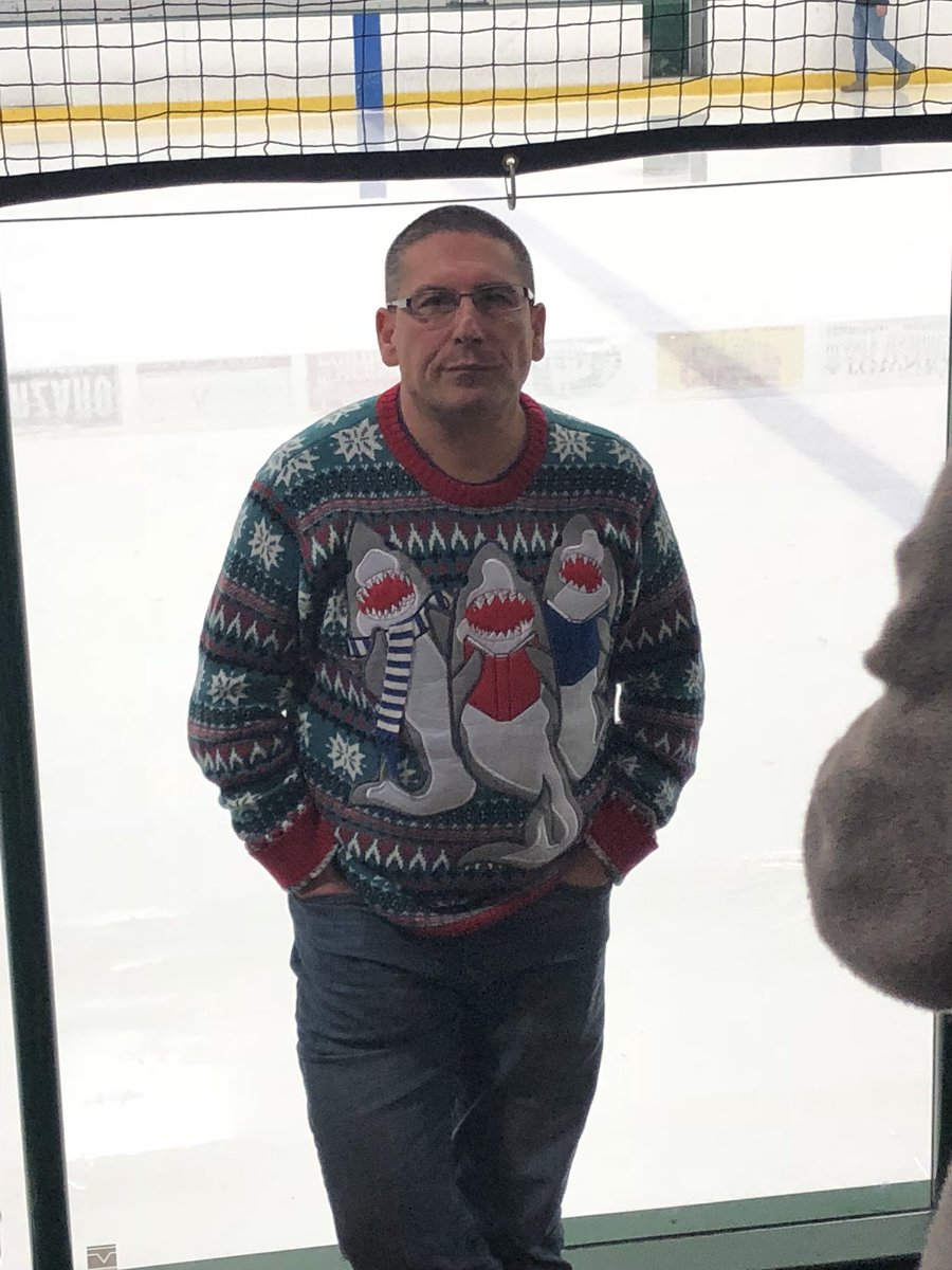 KerissaRoderick's tweet photo. Back at it! Sentinel Army - Holiday themed! (And Mr. Cabral!) @BethPimental @AdelioCabral @SHSSentinels @hockey_shs @OneSmithfield #SHSLegacy https://t.co/ayQAuc8k6M