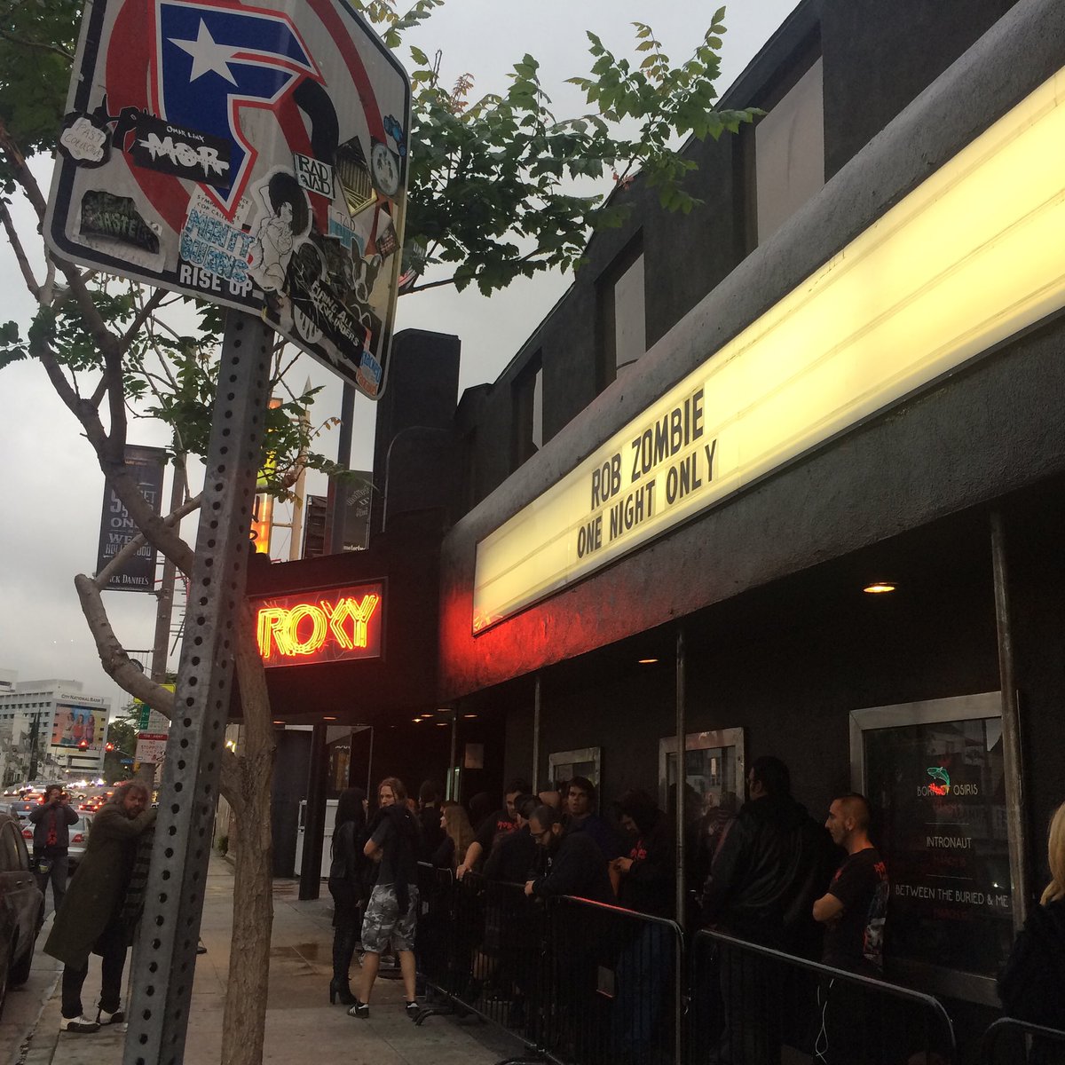 SCDHJUNKIE's tweet image. #1-anthrax-#2-pennywise-#3you-but you would have been #1 if i herd if you before ! Best show at the roxy#robzombie