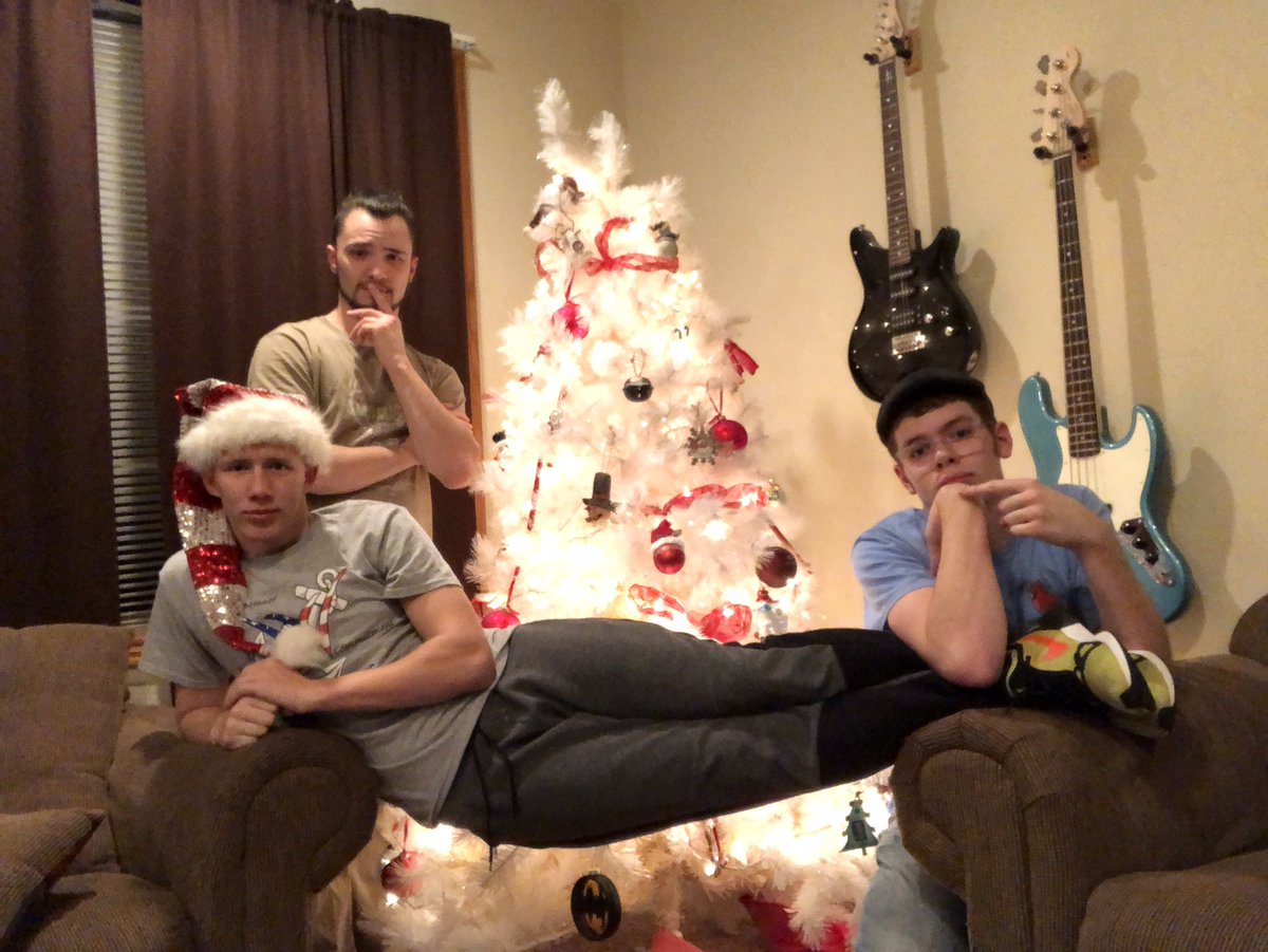 Here’s the Christmas photo guys. Sorry we were to lazy to send out a card this year. 😂😂Enjoy the season, enjoy the family. It’s a magical time to be together. Love you guys!!!